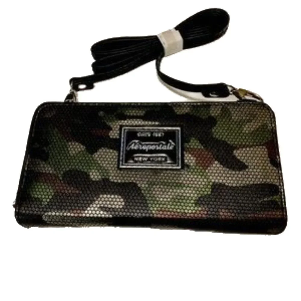 Aeropostale Camo Print Wristlet Clutch in Green, Brown, Black